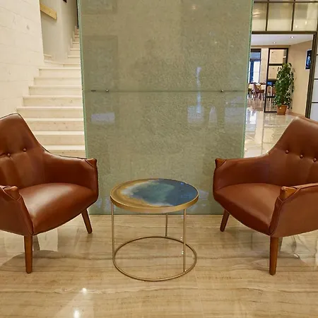 Hotel Eter Golem (Tirana)