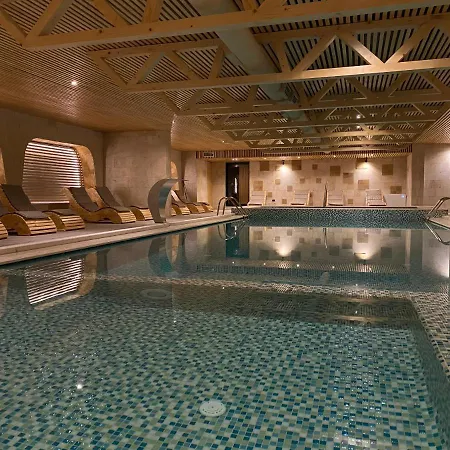 Hotel Eter Golem (Tirana)